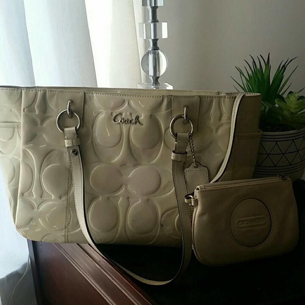 COACH purse, white patton, with leather wristlet